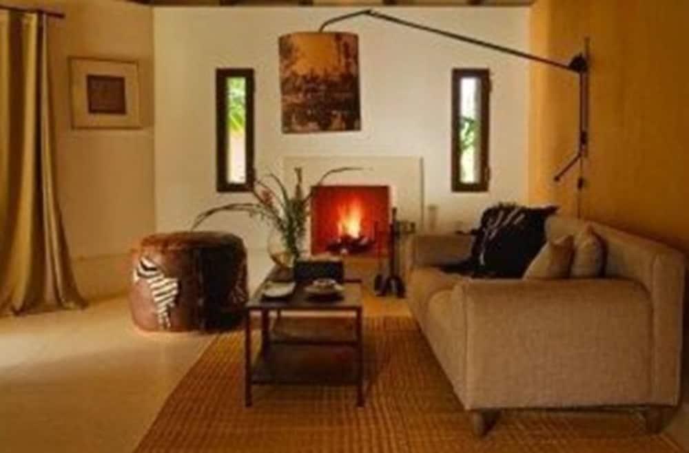 Hotel Les Cinq Djellabas Douar Caïd Layadi المظهر الخارجي الصورة